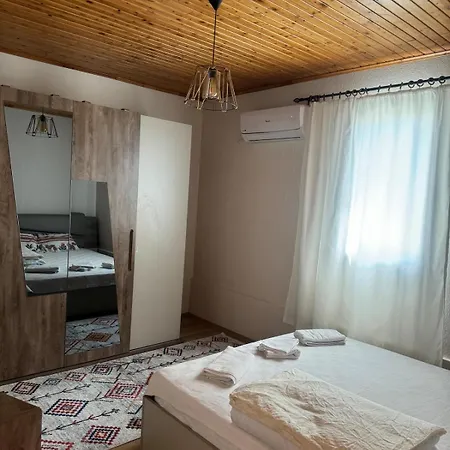 1 Bedroom Close To Bus Station And Mall 200 Mb Wifi 公寓